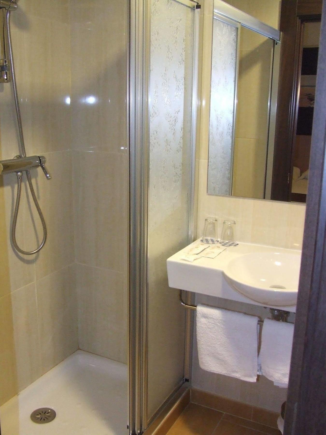 Hostal Rocamar Santander Exterior foto