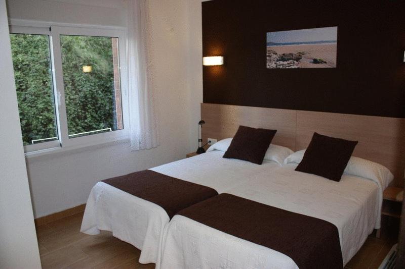 Hostal Rocamar Santander Zimmer foto